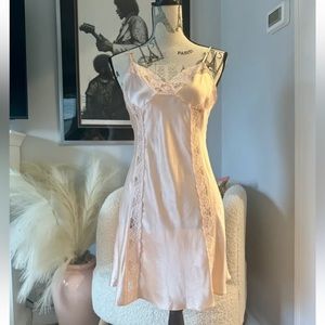 Marilyn Monroe by Warners lingerie 100% silk Chemise